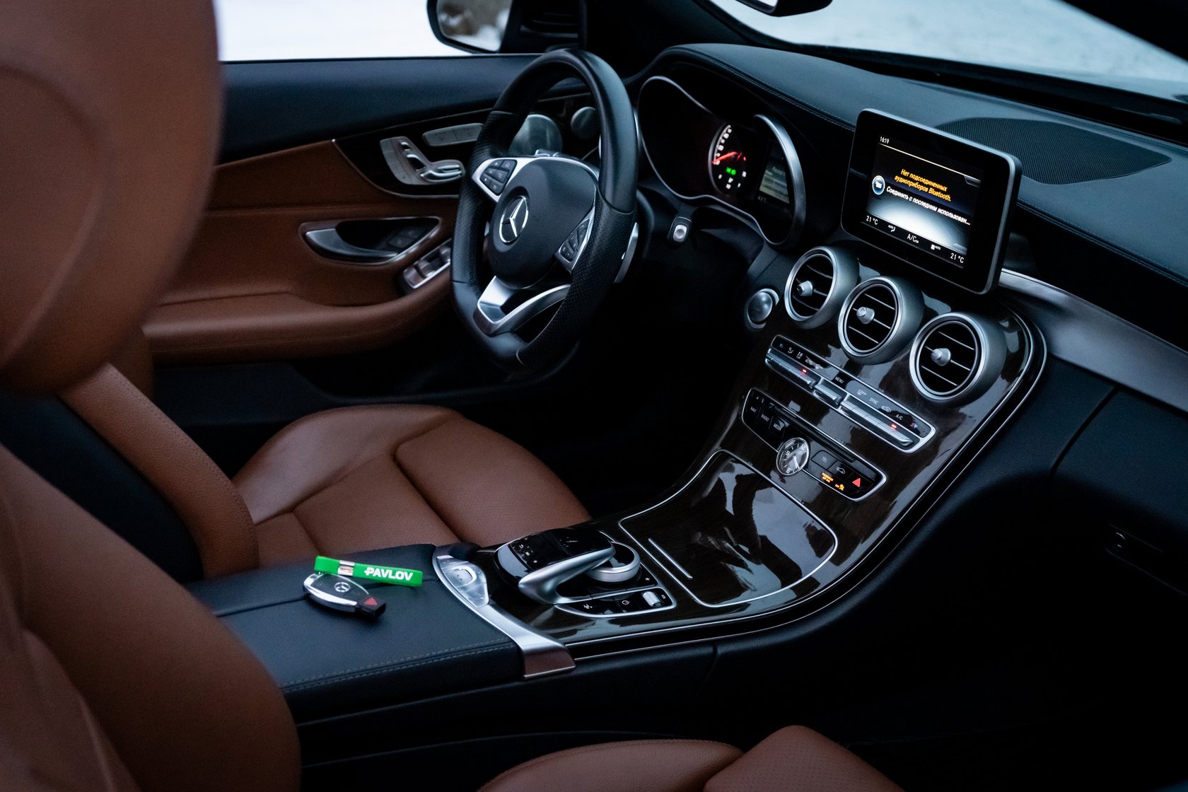 Mercedes-Benz C300 cabrio 2018 — аренда авто в Калининграде — фото 4