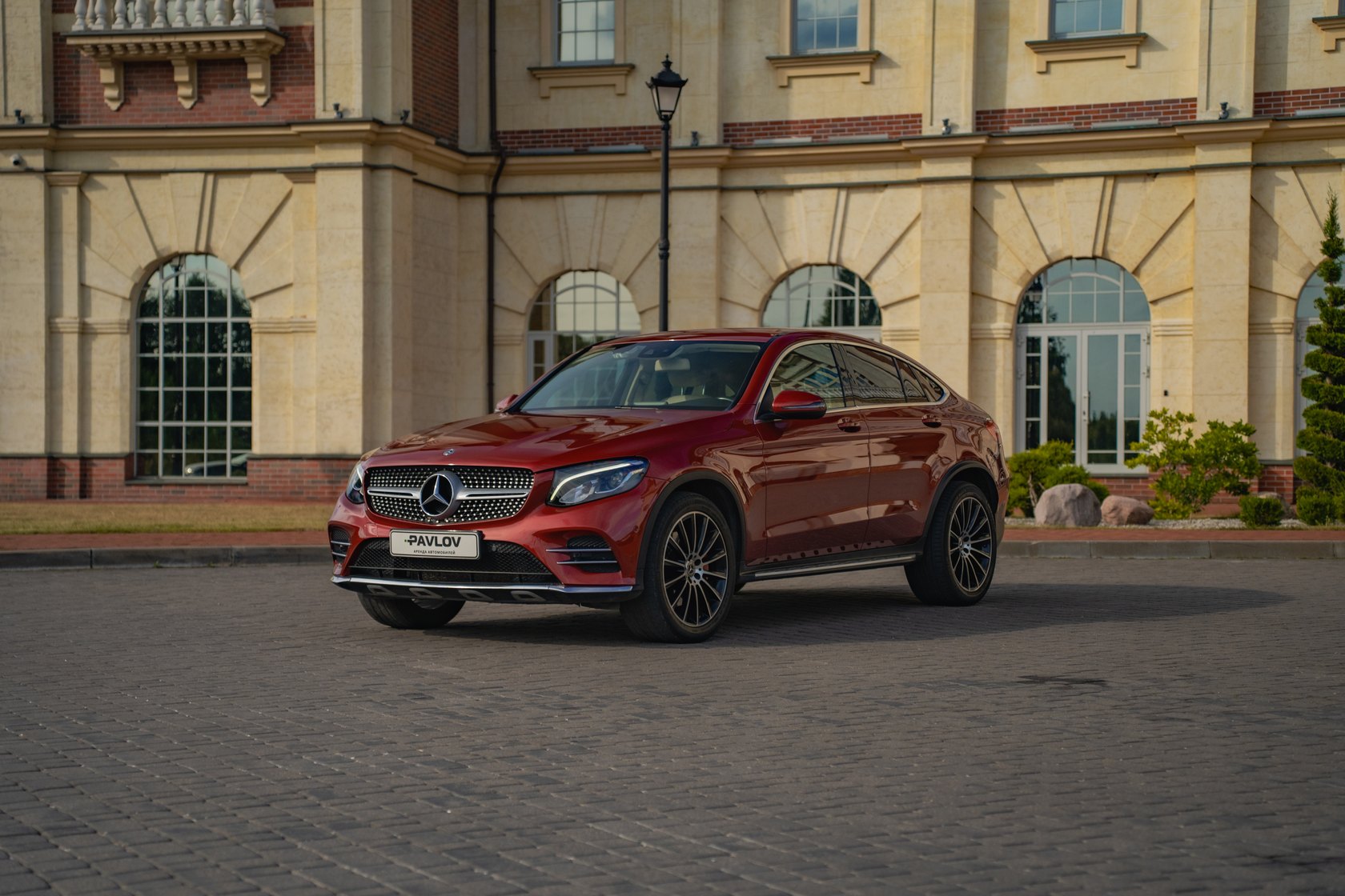 Mercedes-Benz GLC coupe 2018 — аренда авто в Калининграде — фото 2