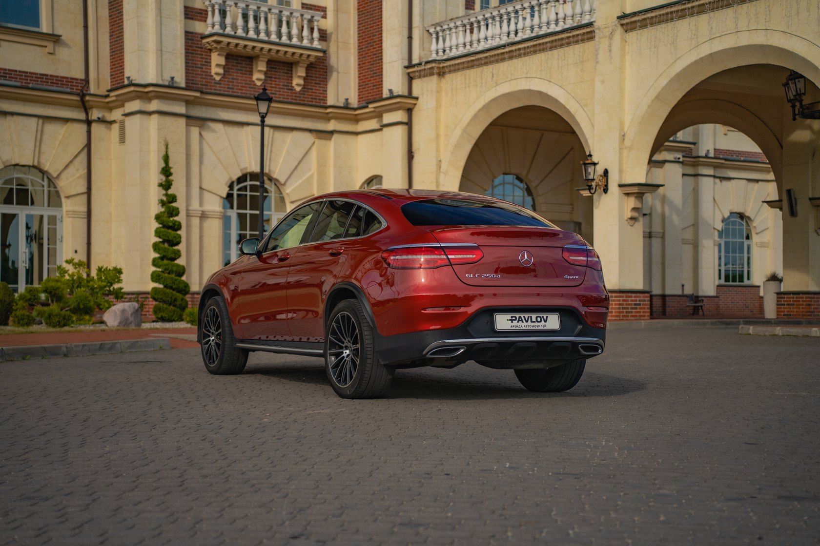 Mercedes-Benz GLC coupe 2018 — аренда авто в Калининграде — фото 5