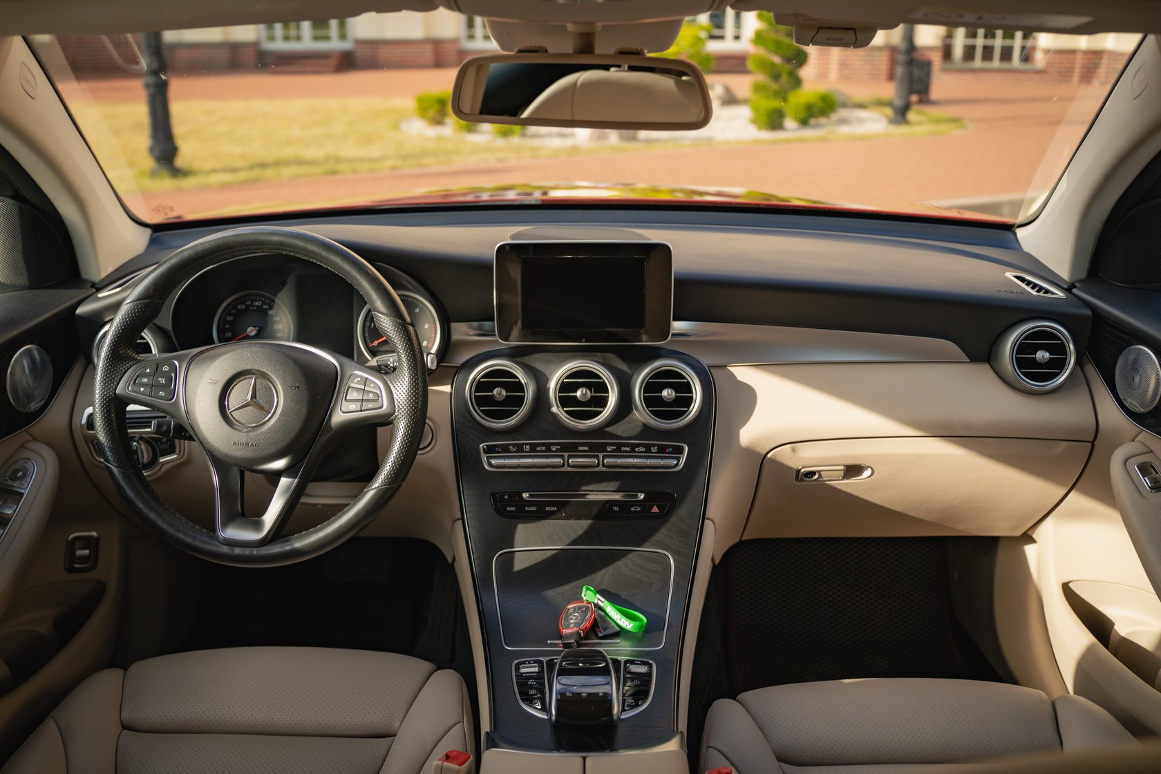 Mercedes-Benz GLC coupe 2018 — аренда авто в Калининграде — фото 14