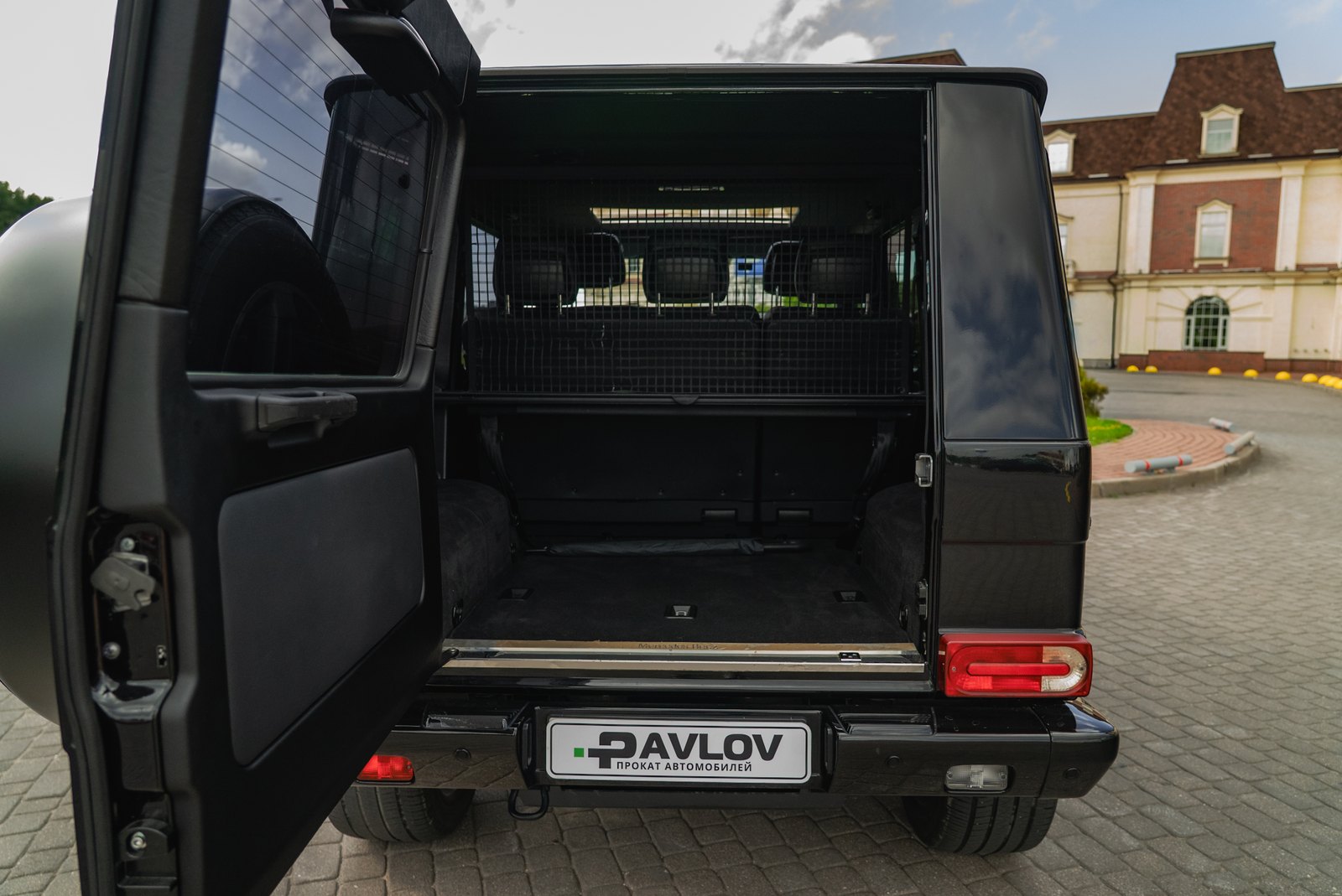 Mercedes-Benz G350d 2018 — аренда авто в Калининграде — фото 21