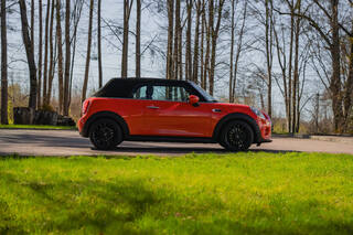 Прокат Mini Cooper Cabrio (красный, 2021) — аренда авто в Калининграде — фото 5