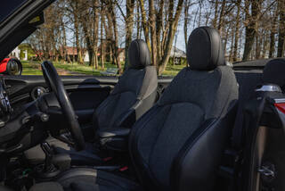 Прокат Mini Cooper Cabrio (красный, 2021) — аренда авто в Калининграде — фото 18