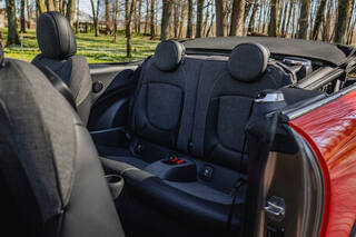 Прокат Mini Cooper Cabrio (красный, 2021) — аренда авто в Калининграде — фото 19