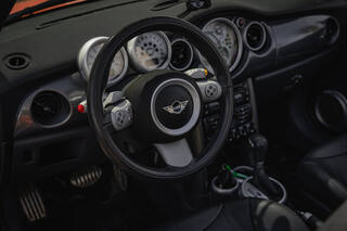 Прокат Mini Cooper S Cabrio (оранжевый, 2005) — аренда авто в Калининграде — фото 13
