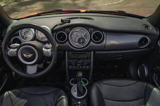Прокат Mini Cooper S Cabrio (оранжевый, 2005) — аренда авто в Калининграде — фото 17