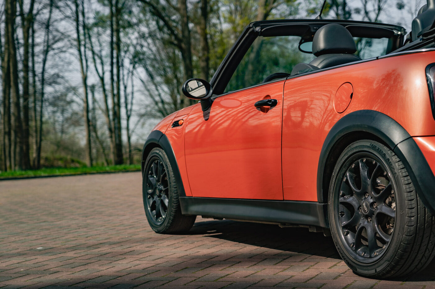 Mini Cooper s cabrio 2005 — аренда авто в Калининграде — фото 8