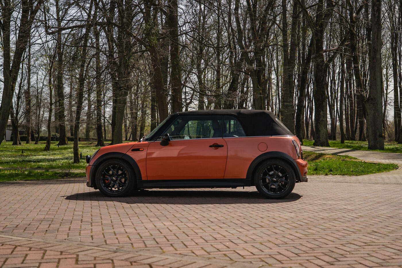 Mini Cooper s cabrio 2005 — аренда авто в Калининграде — фото 21