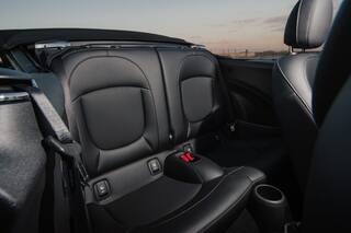 Прокат Mini Cooper Cabrio (серый, 2018) — аренда авто в Калининграде — фото 3