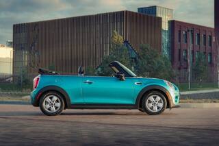 Прокат Mini Cooper Cabrio (серый, 2018) — аренда авто в Калининграде — фото 11