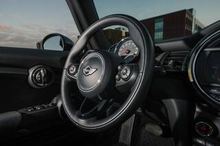 Прокат Mini Cooper Cabrio (серый, 2018) — аренда авто в Калининграде — фото 20
