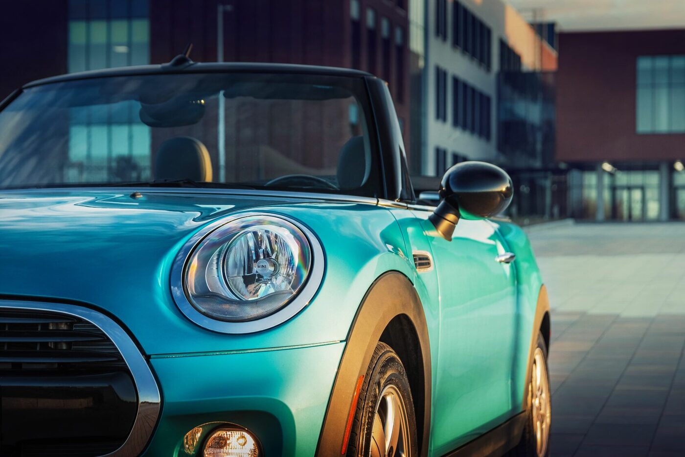 Mini Cooper cabrio 2018 — аренда авто в Калининграде — фото 14