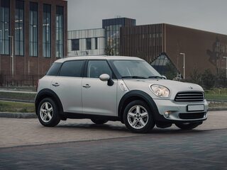 Прокат Mini Cooper CountryMan — аренда авто в Калининграде — фото 1