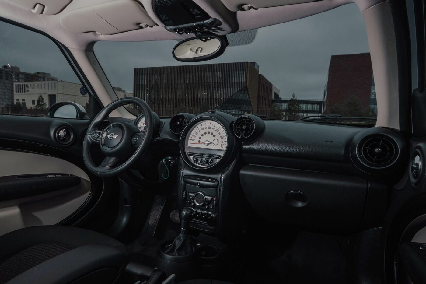 Mini Cooper Countryman 2014 — аренда авто в Калининграде — фото 15