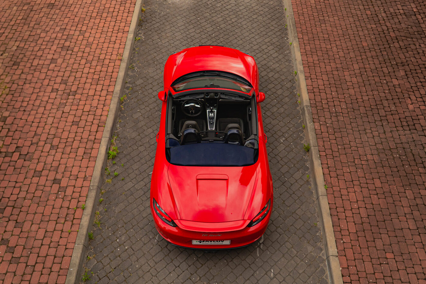 Porsche 718 Boxster 2018 — аренда авто в Калининграде — фото 24