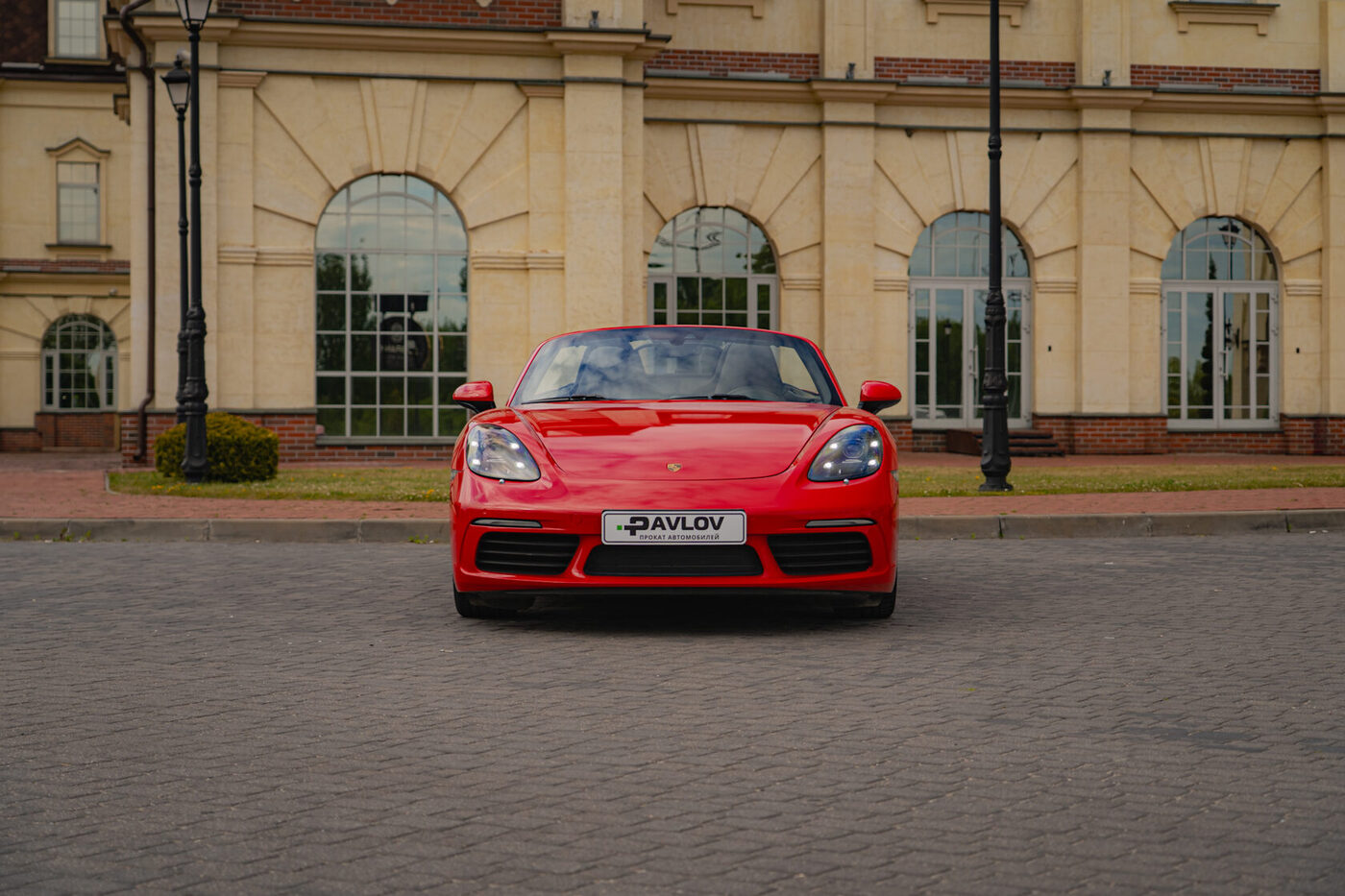Porsche 718 Boxster 2018 — аренда авто в Калининграде — фото 3