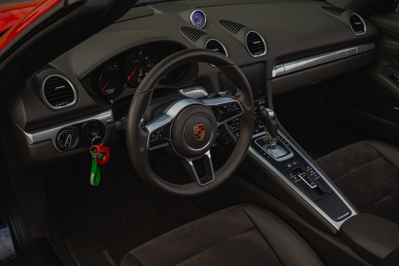 Porsche 718 Boxster 2018 — аренда авто в Калининграде — фото 10