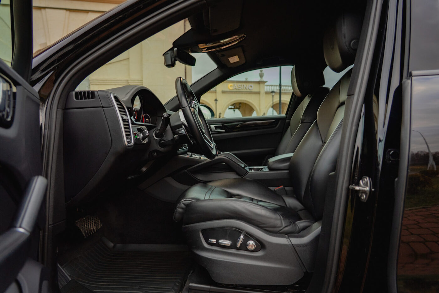 Porsche Cayenne 2018 — аренда авто в Калининграде — фото 19