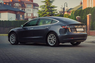 Прокат Tesla Model 3 — аренда авто в Калининграде — фото 6