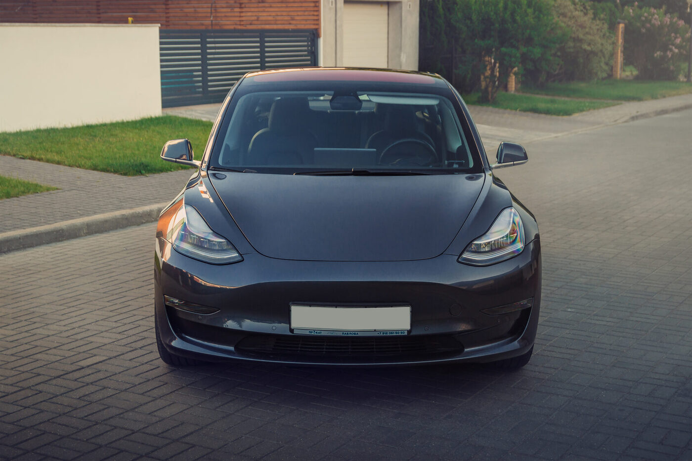 Tesla model 3 2019 — аренда авто в Калининграде — фото 2